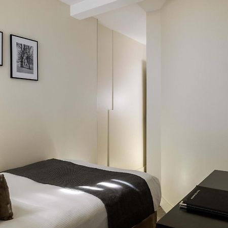 Hotel Elysees Bassano Paryż Zewnętrze zdjęcie