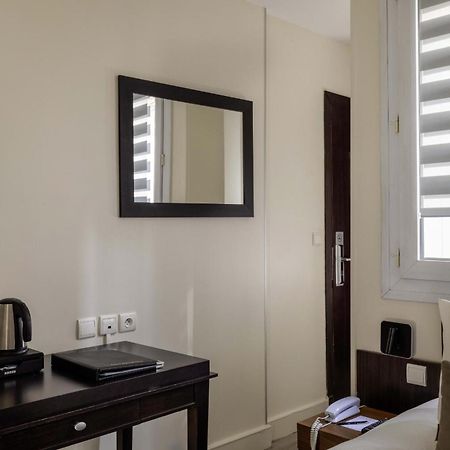 Hotel Elysees Bassano Paryż Zewnętrze zdjęcie