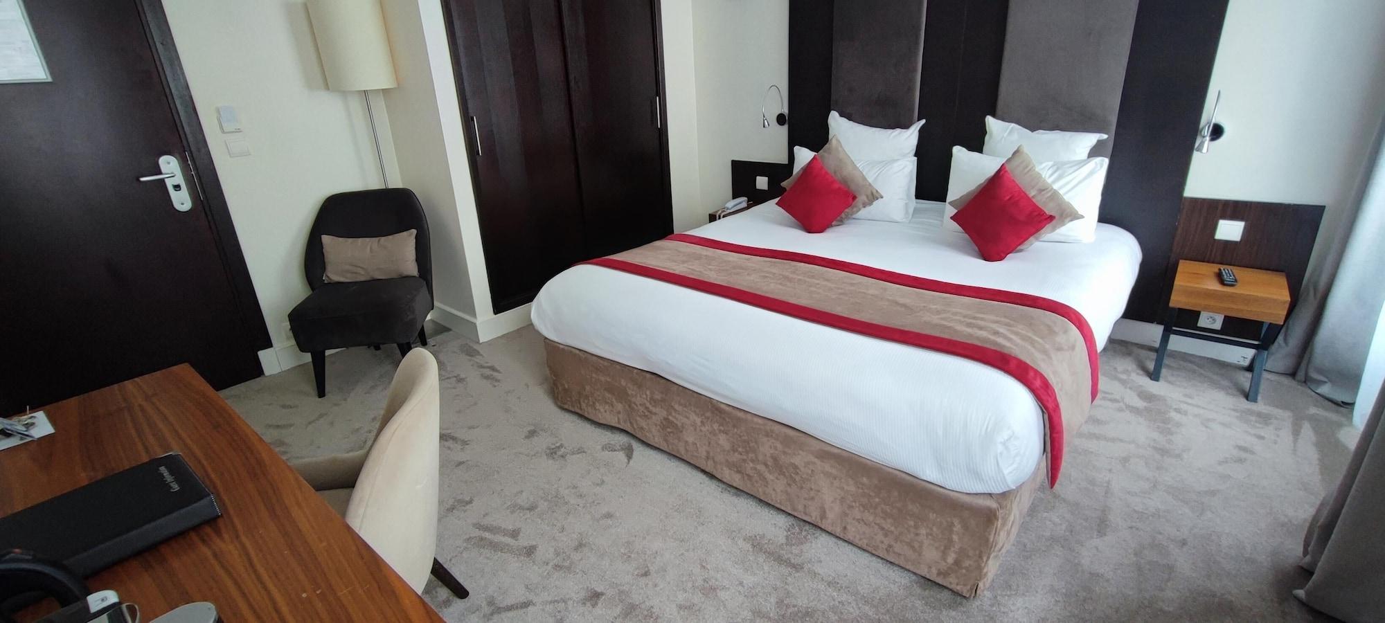 Hotel Elysees Bassano Paryż Zewnętrze zdjęcie